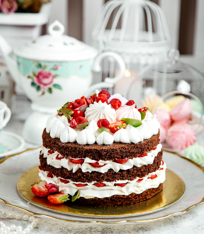 Fresh customized cake delivered abroad